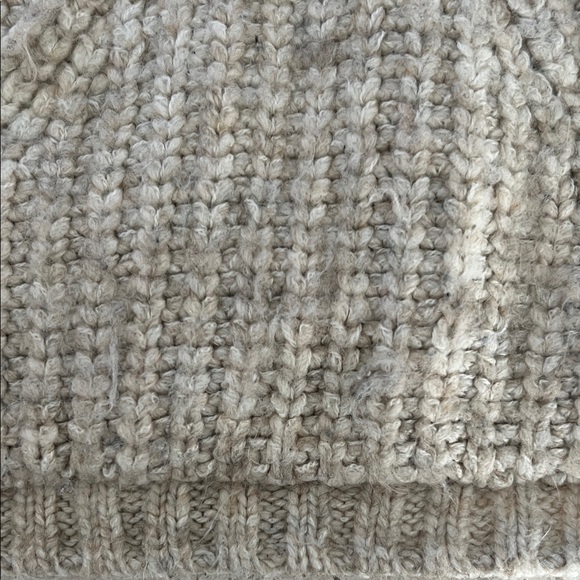 Zara Cozy Cream Hooded Sweater - Picture 4 of 5